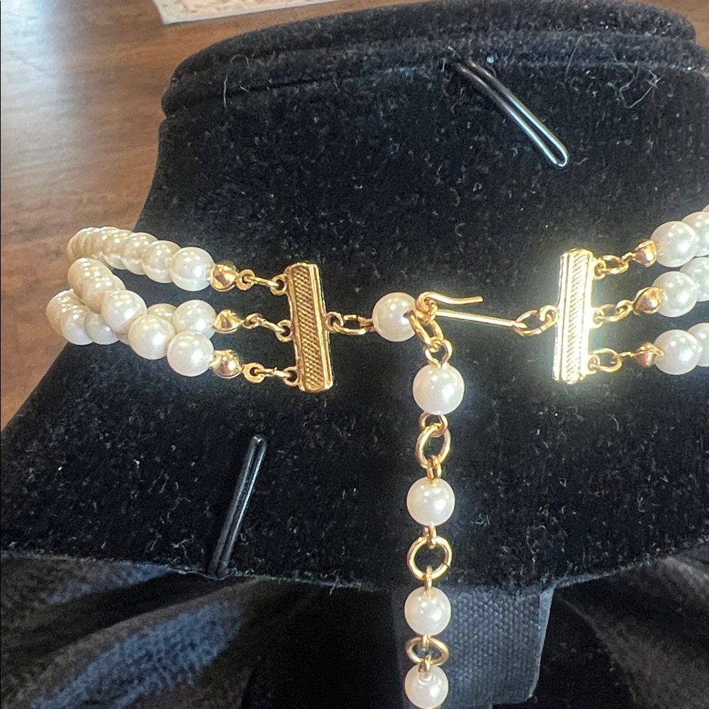 Vintage Avon Butterfly choker - Picture 4 of 5